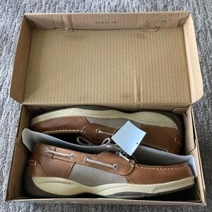 Sperry boat shoes size 13